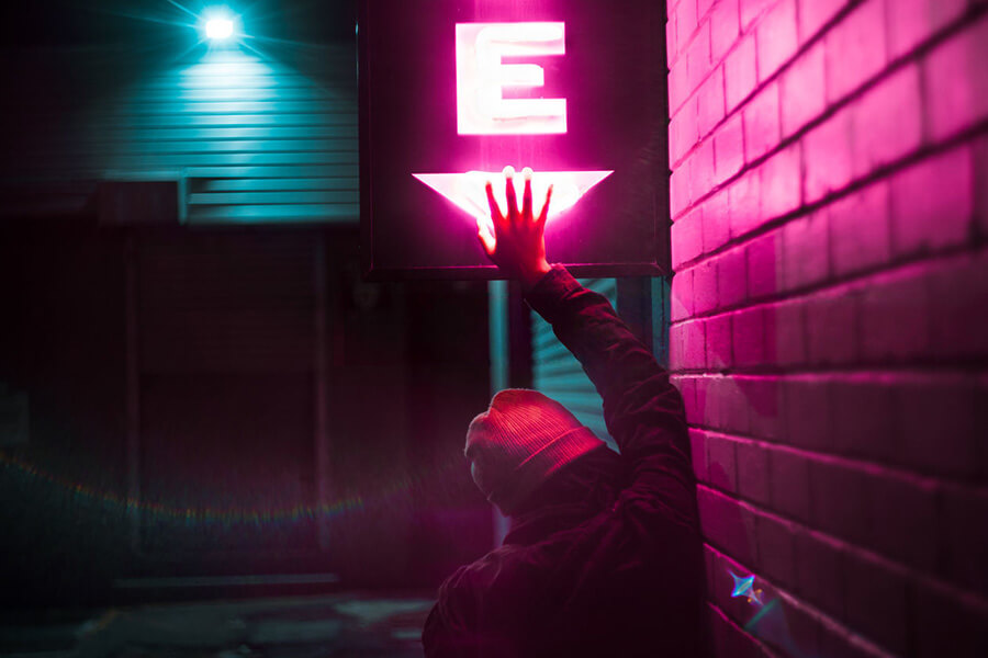 neon street light